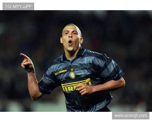 全球足球明星球员精彩瞬间合集图展现他们的风采与激情 全球足球明星球员精彩瞬间合集图展现他们的风采与激情