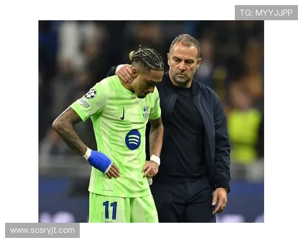 足球明星在比赛中泪洒赛场背后的故事与情感揭秘