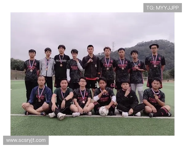 足球明星舞动青春动漫风采展现运动与艺术的完美结合 足球明星舞动青春动漫风采展现运动与艺术的完美结合