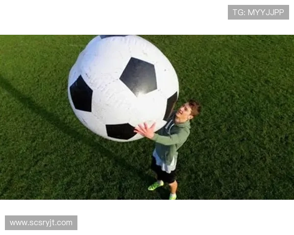 足球明星气球造型创意视频展现独特魅力与精彩瞬间 足球明星气球造型创意视频展现独特魅力与精彩瞬间